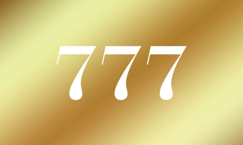 【777】のエンジェルナンバーの意味｜願いを叶える奇跡と祝福の数字