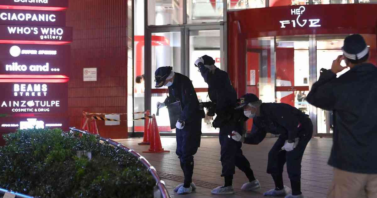 なぜ後を絶たない？　転落巻き添え事故　専門家が指摘する対策は | 毎日新聞