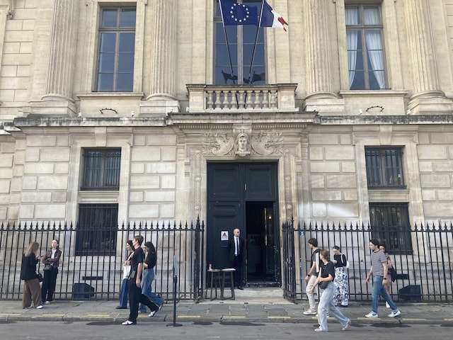 日本人が驚くフランスの「超学歴社会」。新卒採用がほぼなく、高校生の段階で「収入格差」が決まる現実（All About） - Yahoo!ニュース