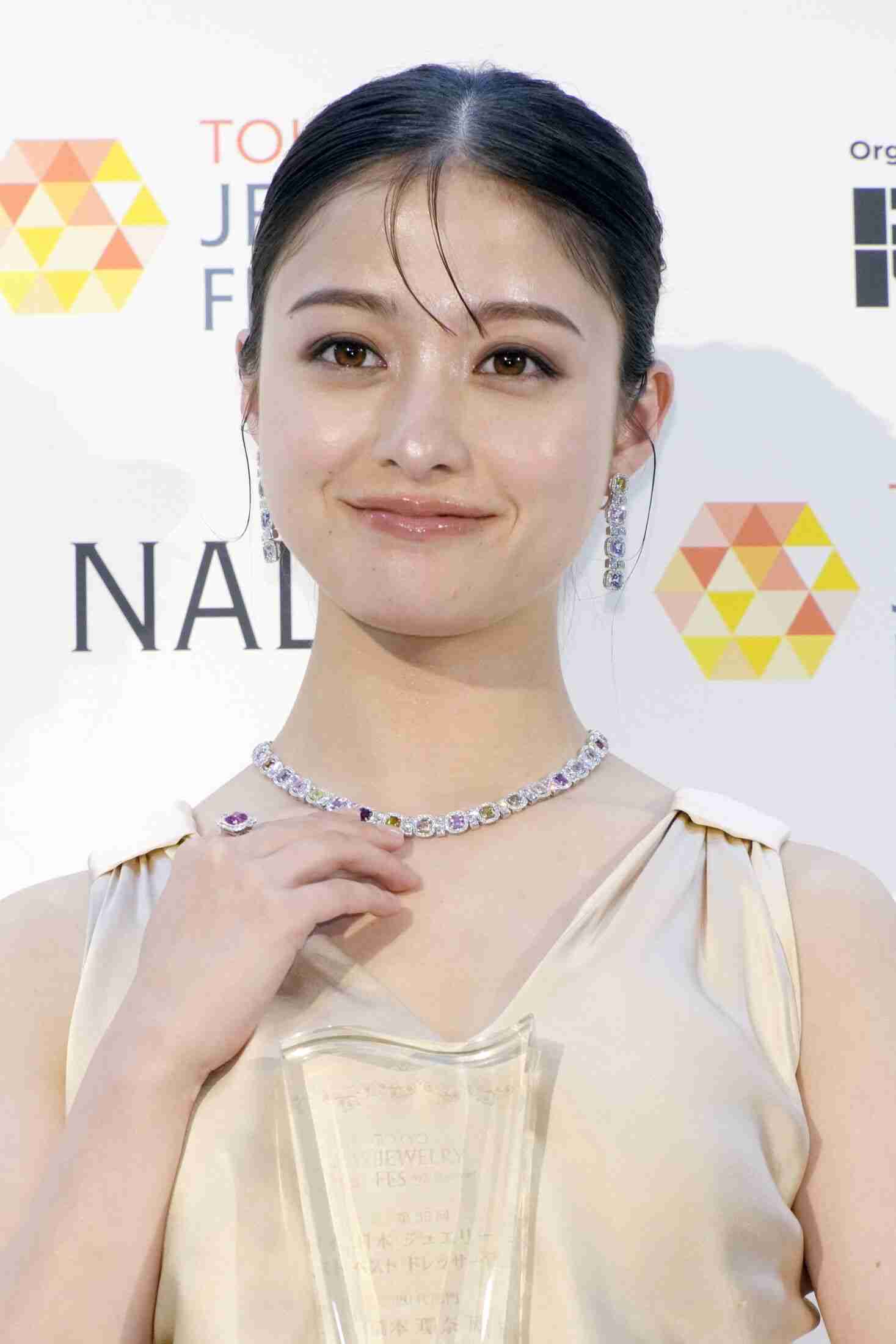 《橋本環奈“壮絶パワハラ”に新証言》事務所の声明は「真っ赤なウソ」「苛烈な言葉を浴びせられ…」元マネージャーが初めて明かした“裏の顔”（文春オンライン） - Yahoo!ニュース