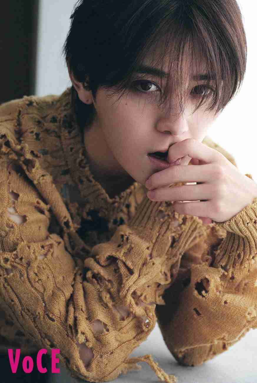 加藤シゲアキ、『VOCE』初表紙 アイドル、日本人、メンバーの“美しさ”を語る