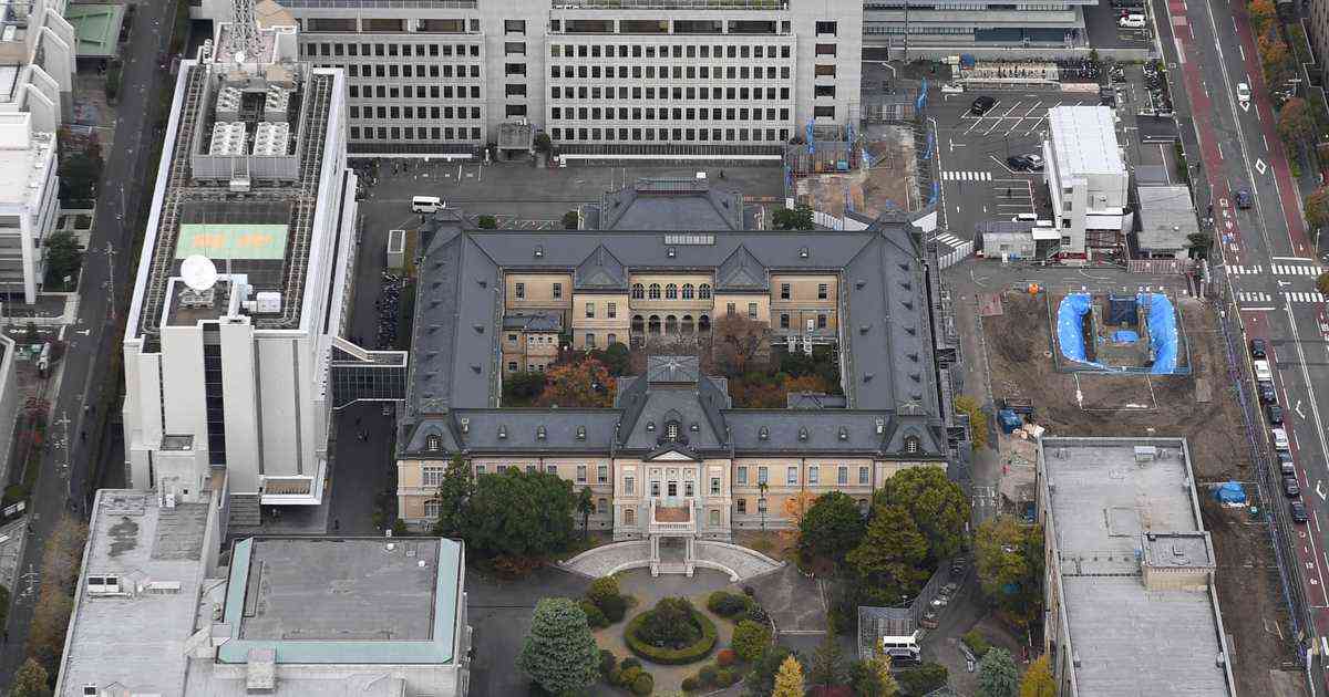 ハグを口実に腰や胸触る　インド国籍の男逮捕 - 産経ニュース