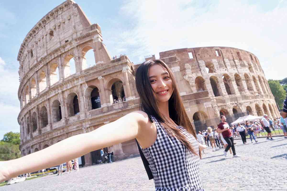 乃木坂46井上和、20歳記念1st写真集決定 イタリアで撮影・水着＆初ランジェリーも披露