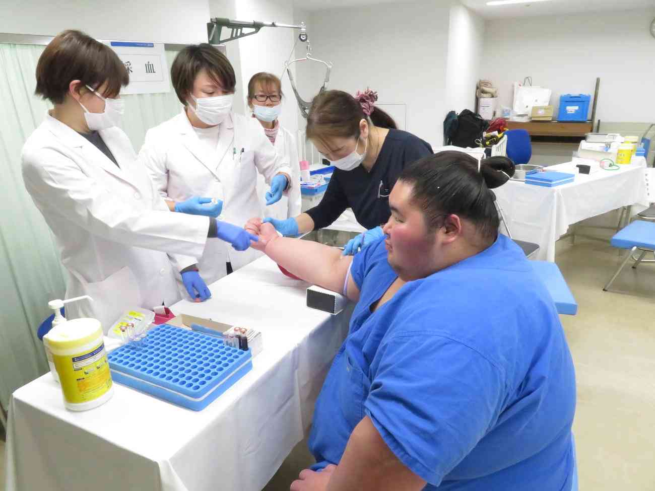 健康診断で血管見つからず採血に45分要した220キロ力士が入院　師匠は「太りすぎ」と減量を計画