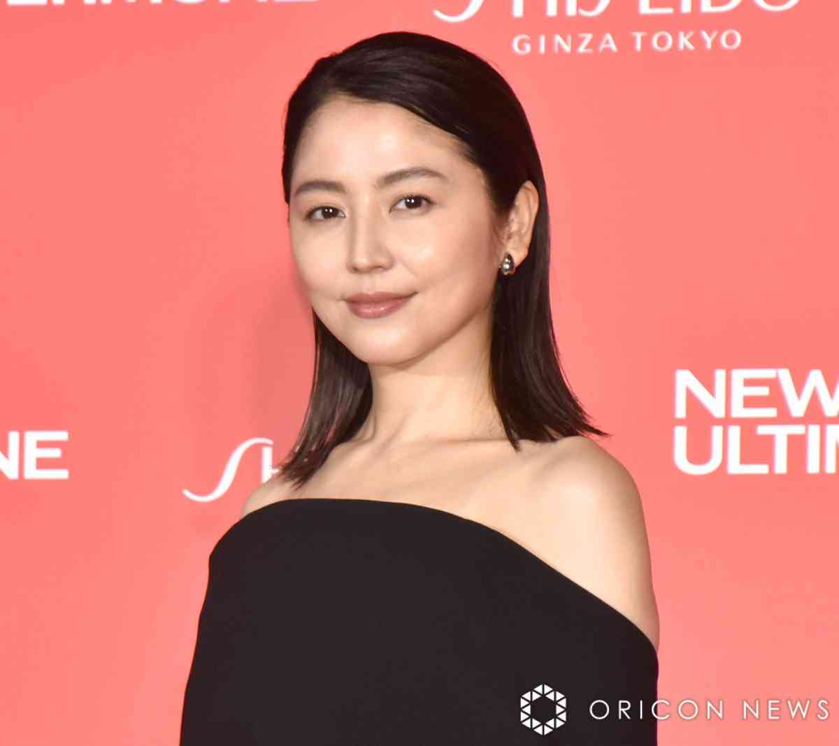 長澤まさみ　圧巻！黒のシースルー衣装で魅了「肌が引き立つ黒を着てとても気に入っております」