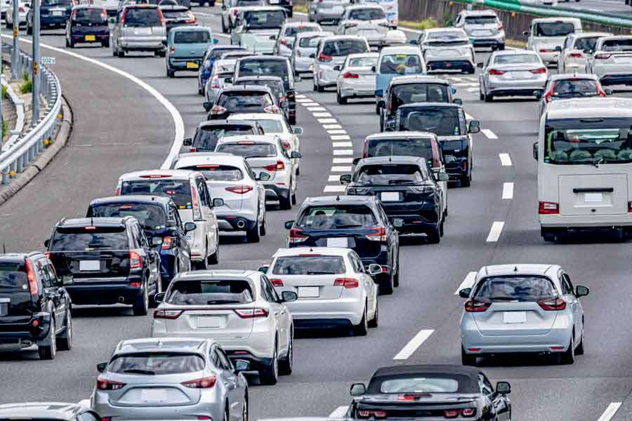 「日本ではほとんど見かけない」　車の色はベーシックカラーが多い日本　ハワイ在住の日本人ママが驚いた違いとは | Hint-Pot
