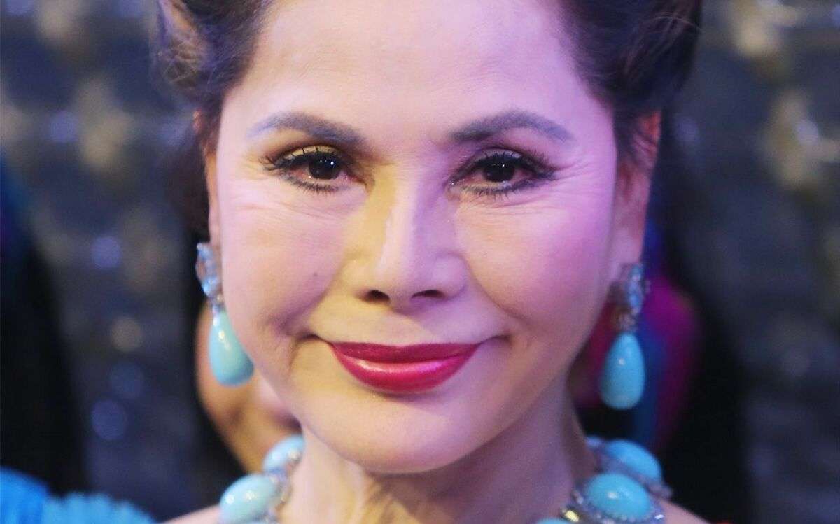 デヴィ夫人（83）モナコ慈善団体から「持ち逃げ」した1700万円が返還されていた　理事に対して「口座も作れない人達」と逆ギレ告発も | 文春オンライン