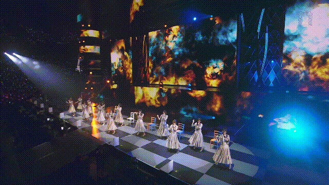 乃木坂46・五百城茉央、あわあわお風呂で美背中披露！　彼女風ベビードールカットも　1st写真集特典公開