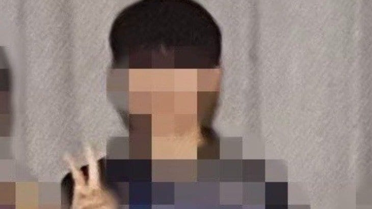 《相模原・両親殺害》母親と性交するのを見せながら父が放った言葉「お前もこうやってできた。若気の至りだった」少年が裁判で明かした両親から受けた虐待とネグレクト | 集英社オンライン | ニュースを本気で噛み砕け