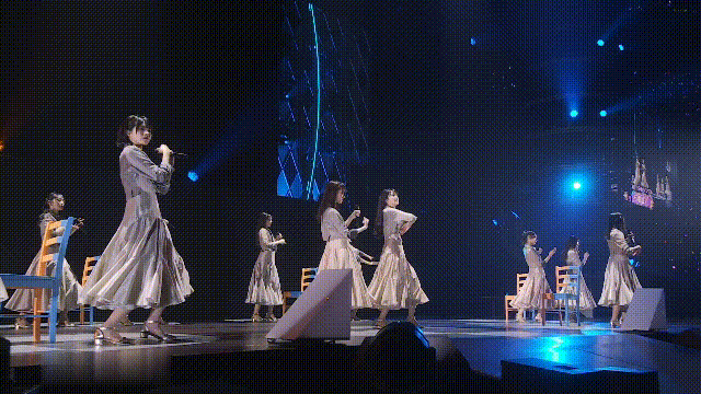 乃木坂46・五百城茉央、あわあわお風呂で美背中披露！　彼女風ベビードールカットも　1st写真集特典公開