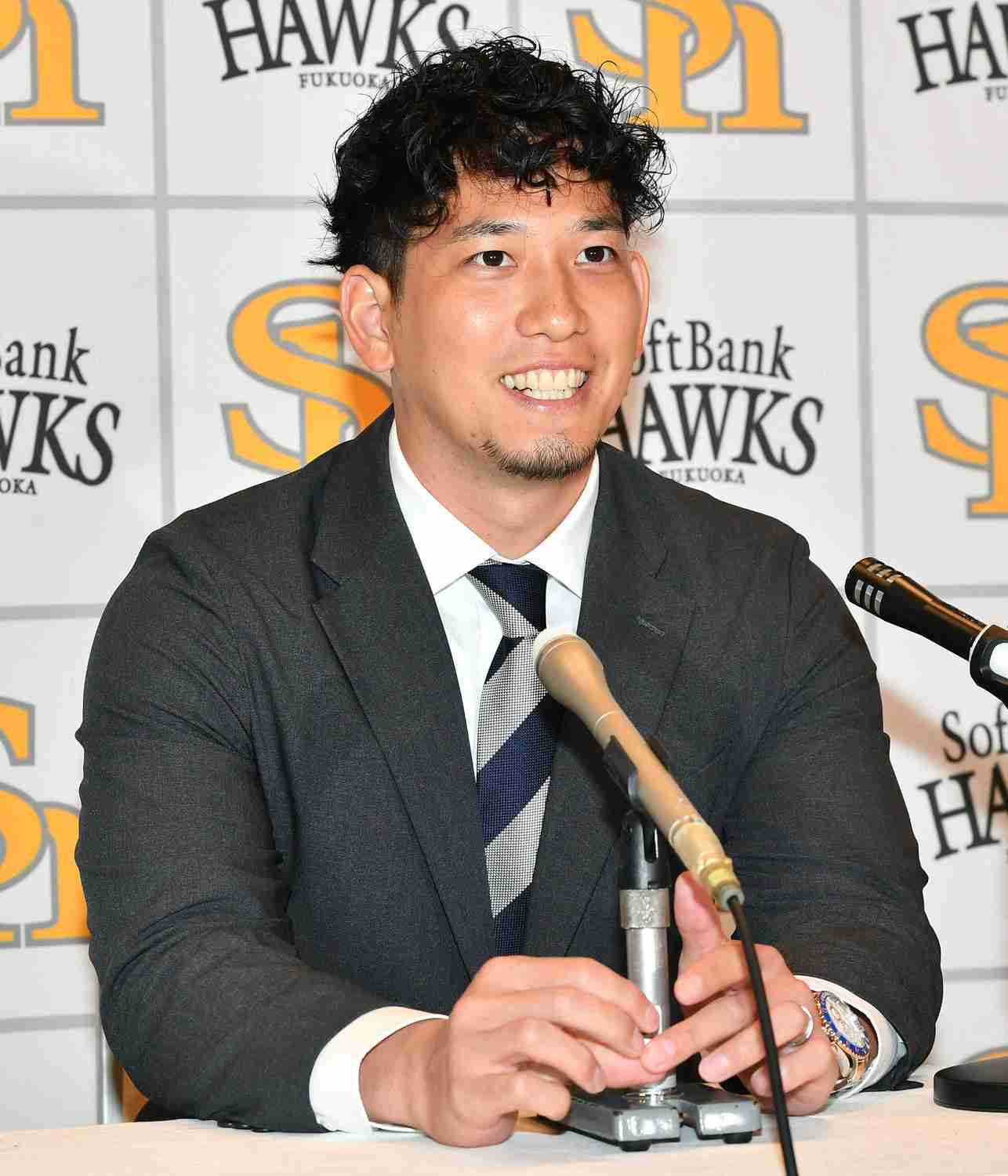 【ソフトバンク】栗原陵矢のインスタが閲覧不可に「何があったんだ」「信じてます」心配の声（日刊スポーツ） - Yahoo!ニュース