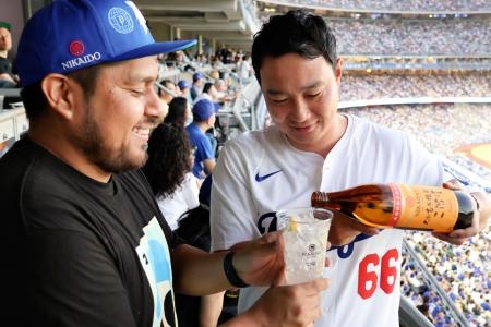 ドジャース戦特別席に焼酎提供 今年米国進出の二階堂酒造 |  | 全国のニュース | 佐賀新聞