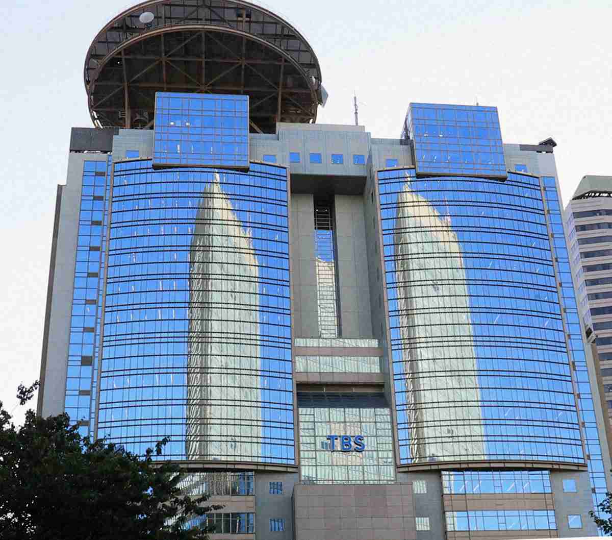 TBS　同局アナ“中居接待”参加認める　フジ幹部から直接誘われ　BBQには社員参加　不適切言動はなし（スポニチアネックス） - Yahoo!ニュース