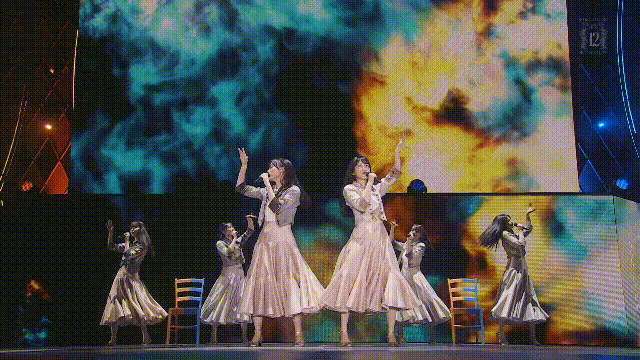 乃木坂46・五百城茉央、あわあわお風呂で美背中披露！　彼女風ベビードールカットも　1st写真集特典公開