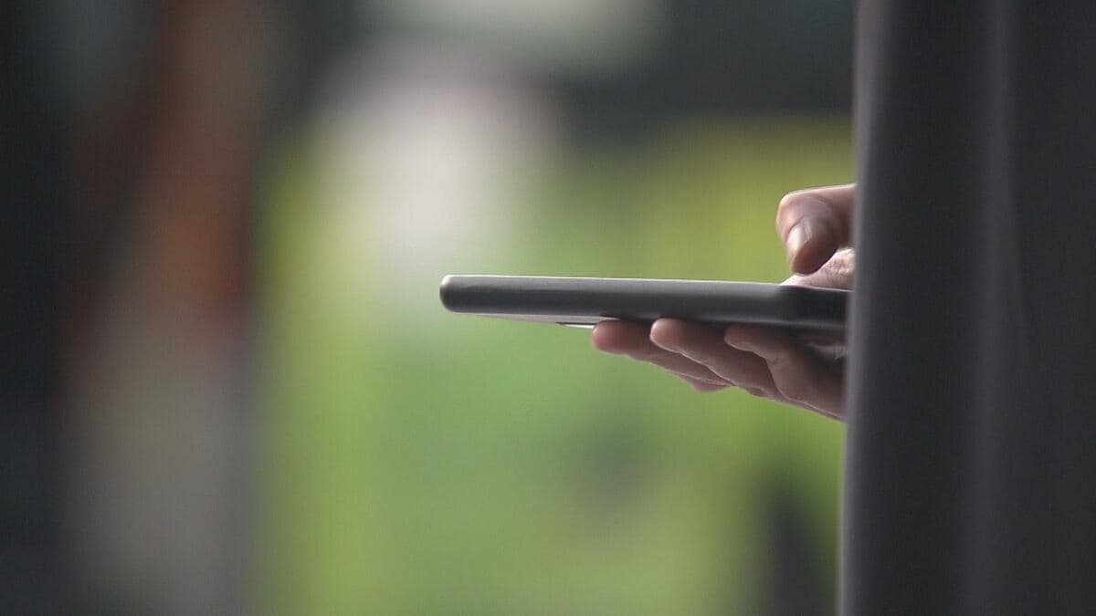 「触りたい」マッサージしていた手が下着の中に…女子中学生の下半身を”直接”さわった陸上クラブの６５歳指導者の男  エスカレートした理由と少女に送ったLINE | TBS NEWS DIG