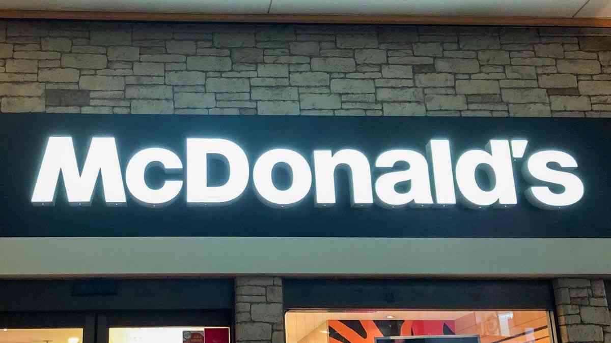 マクドナルド店員「注文内容を復唱したらキレられた」客への不満投稿に愕然…「理解不能です」 | TRILL【トリル】