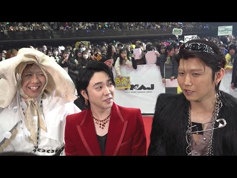 Mrs. GREEN APPLE ヤンキー？お花畑のお嬢さま？おもしろ衣装にファンは大歓声 「MTV VMAJ」