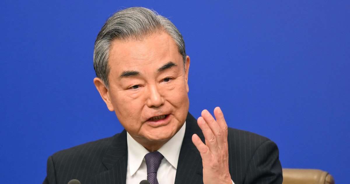 中国外相、日中関係「改善に勢い」　防衛力整備にクギも - 日本経済新聞