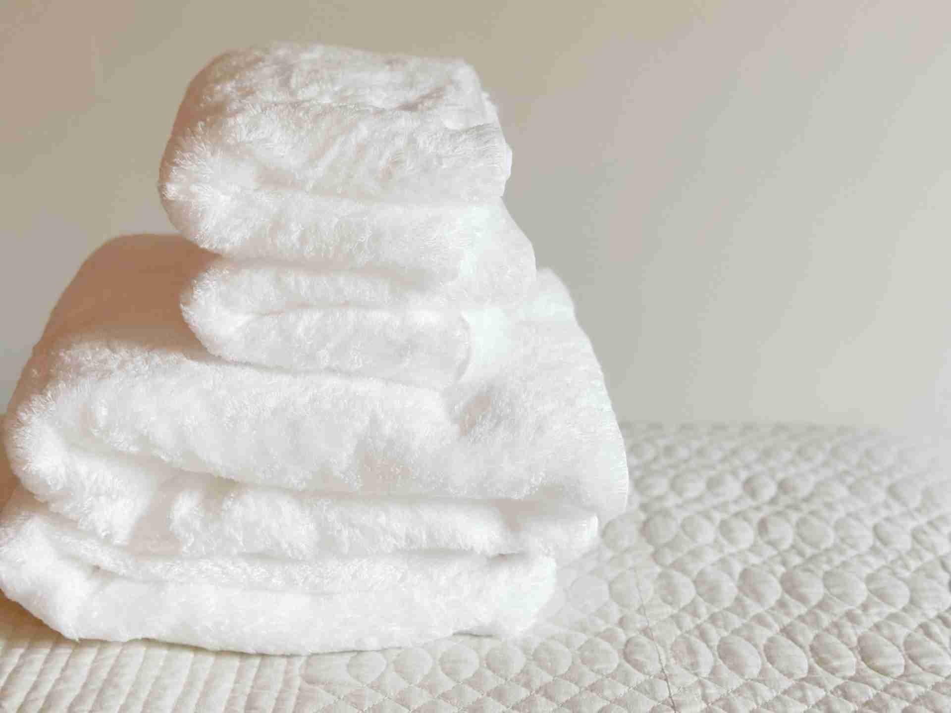 【どう思う？】男性部長が “女性部下” に「バスタオルの贈り物」 → ハラスメント??　SNS投稿に注目あつまる