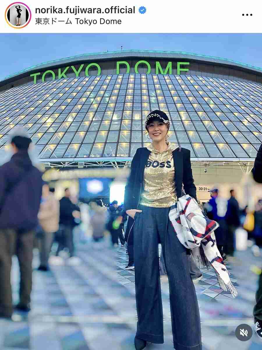 藤原紀香が東京ドームで観戦！ド派手コーデに反響「変に隠してなくて好き」「絶対に目立ってますねぇ～」 - スポーツ報知