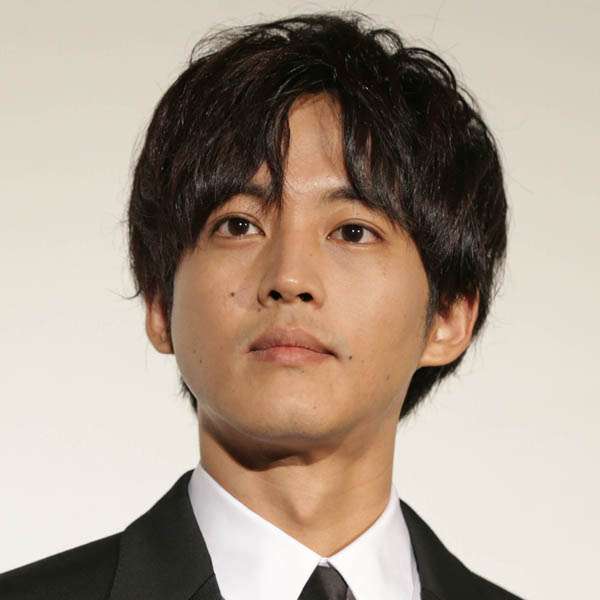 TBS日曜劇場「御上先生」は“意識高めの金八先生”か？ 教養レベル問われて疲れた視聴者の離脱も｜日刊ゲンダイDIGITAL