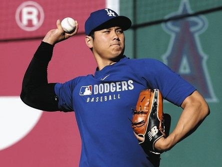 大谷翔平、散髪で耳回りかなりスッキリ…SNSで話題沸騰「めっちゃ爽やか」「イケメンすぎて無理」「カッコイイ」（中日スポーツ） - Yahoo!ニュース