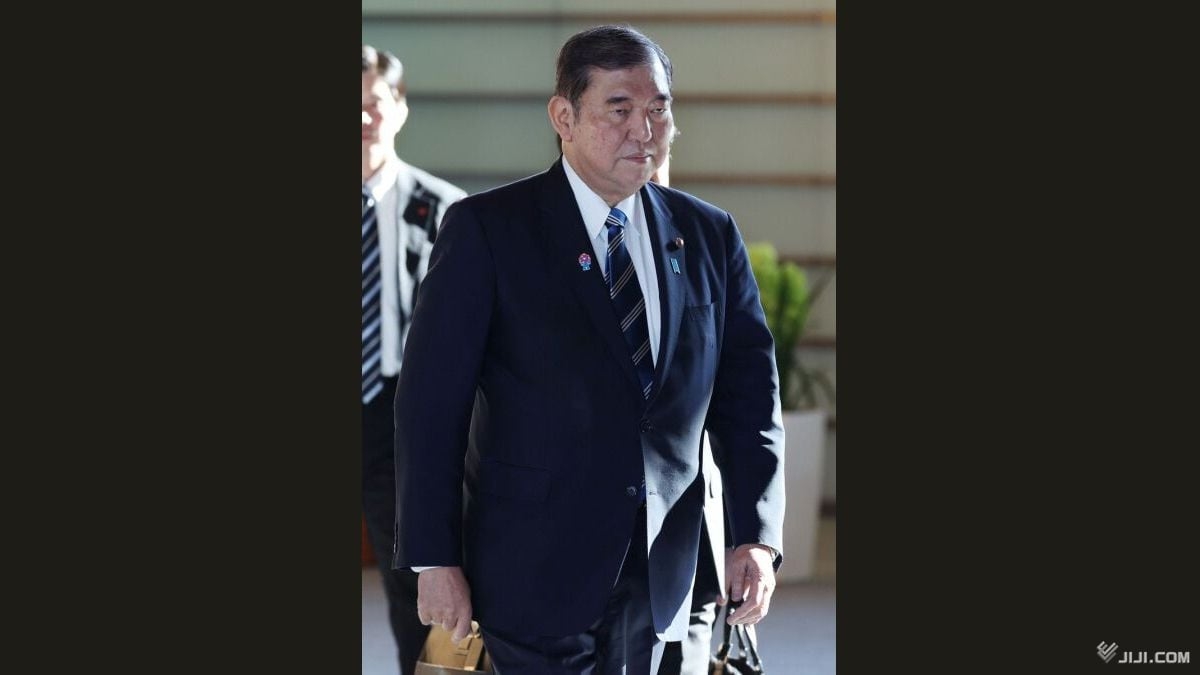 石破首相、夜の会食を自粛　「商品券」発覚後ピタリ：時事ドットコム
