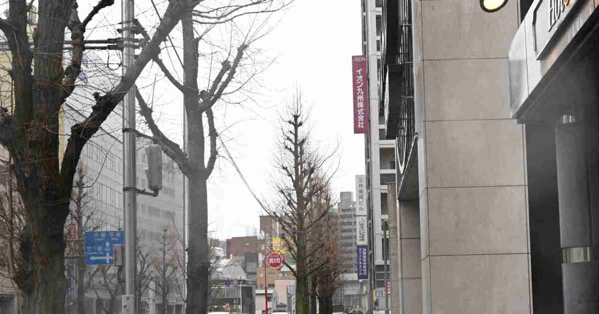 4歳ホテル転落死　専門家「親いないとパニックに、1人にしないで」 | 毎日新聞