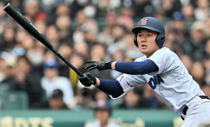 横浜が19年ぶり4回目の優勝　智弁和歌山を破る　第97回選抜高校野球大会