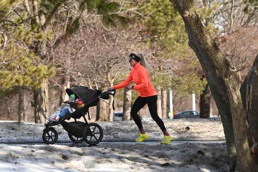 「ベビーカーについては、それが悪い方向に出ているのかも」　日本人男性がアメリカで日本との違いに驚いた光景とは（Hint-Pot） - Yahoo!ニュース