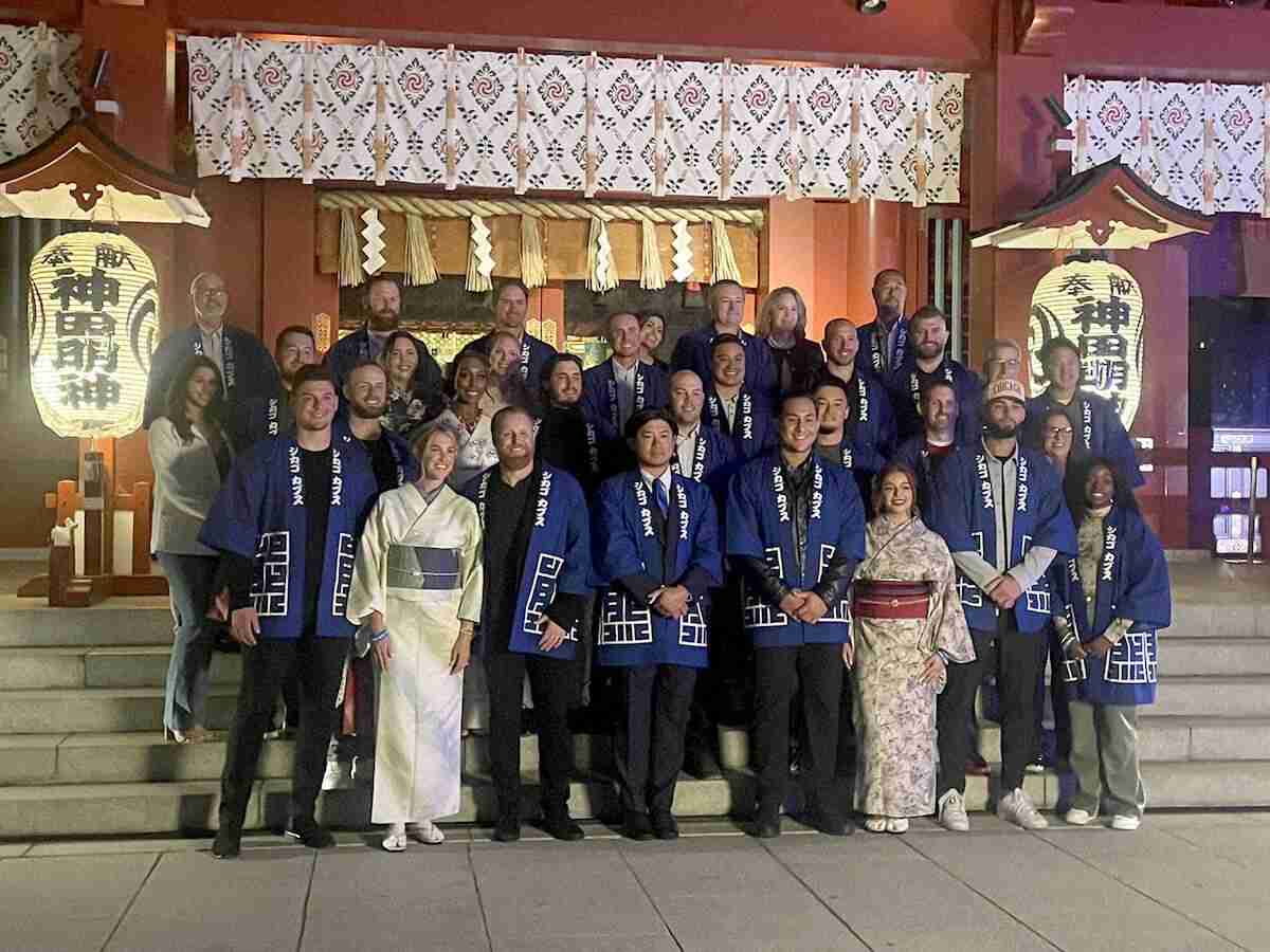 カブス・今永　神田明神でおもてなし必勝祈願　北九州「資さんうどん」も出張サポート　日本文化紹介（スポニチアネックス） - Yahoo!ニュース