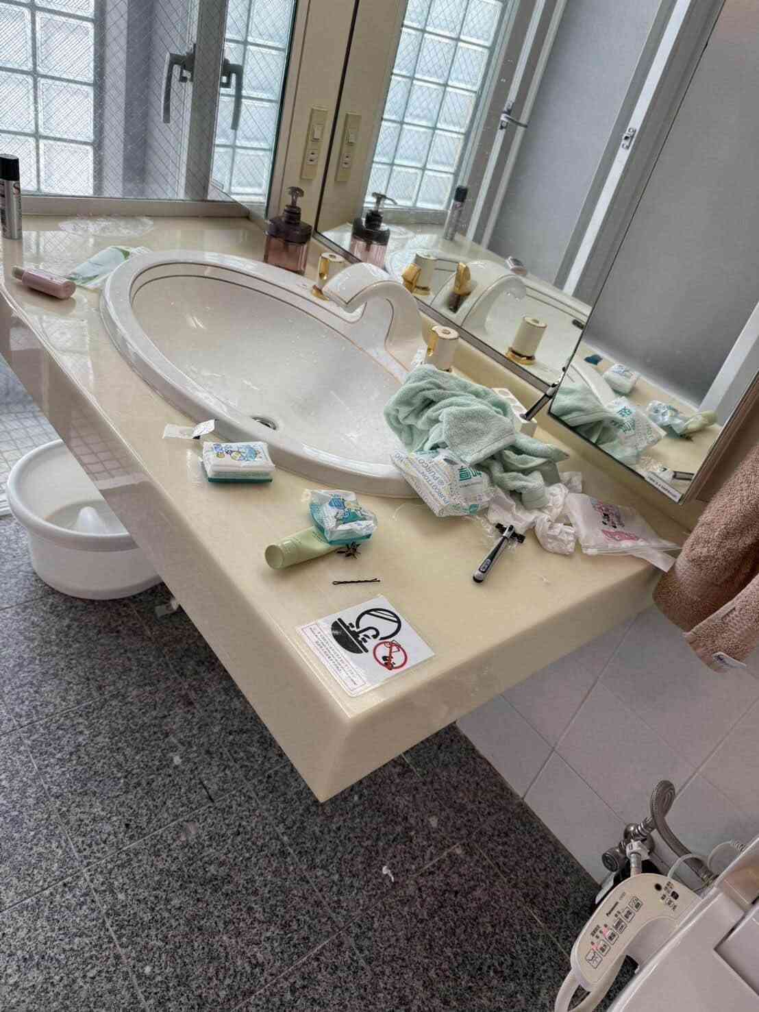 民泊に1人で予約→6人で滞在、ゴミも散乱 中国人客に追加料金&清掃代請求、経営者が明かしたその顛末