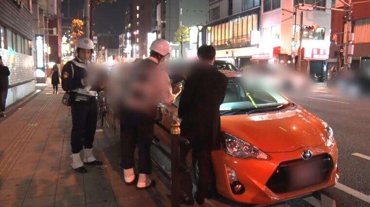 不正使用が相次ぐ『駐禁除外』の標章めぐってついに逮捕者　大阪・ミナミで毎日のように止まる「オレンジ色の車」...ダッシュボードの標章が”コピー”だと捜査員が見抜く | 特集 | MBSニュース