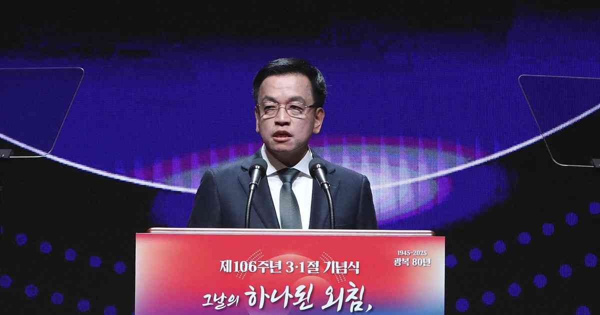  「韓日協力が必要」韓国大統領代行が演説　国内へは国民統合を強調 | 毎日新聞