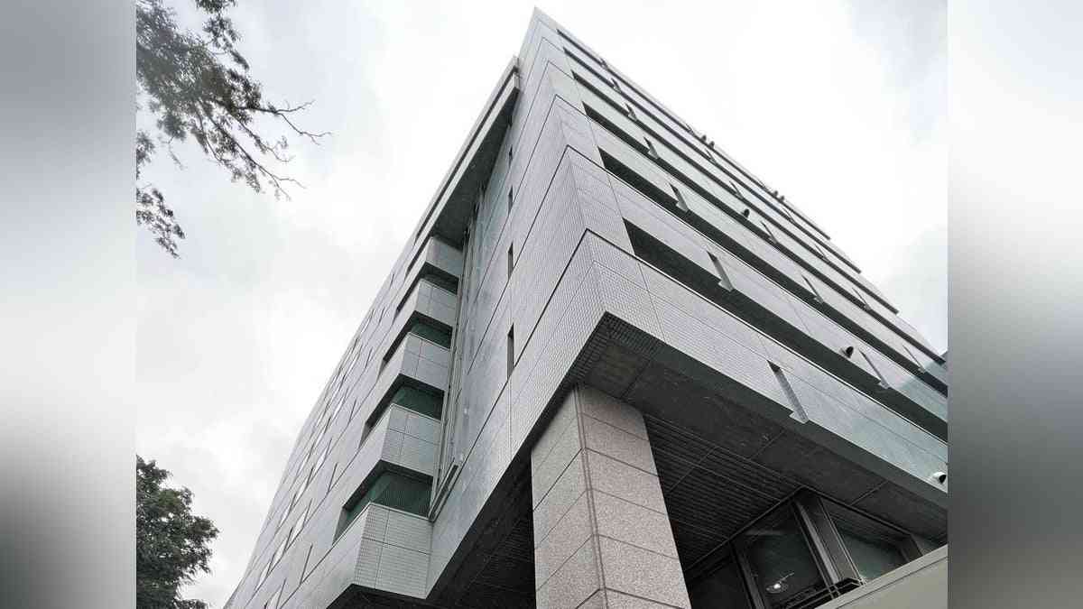 暴力団関係者の「人探し」、杉並区職員が住基ネットから２０人の個人情報漏えいか : 読売新聞