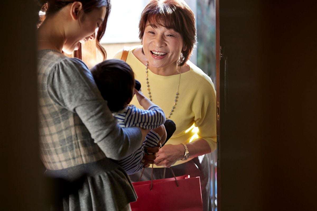 【賛否】「ただの嫌がらせじゃん」「うらやましい」 “手料理を持参する義母”どう思う？→SNSは意見真っ二つ | オトナンサー