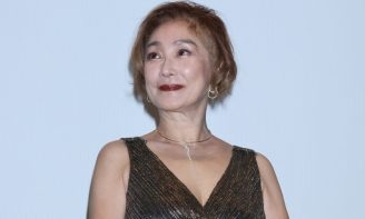 《羨望の声》浅野温子の「三世代住宅」は“老後の勝ち組”「祖父母が孫と過ごせる時間は非常に短い」 (1/3)| 女性セブンプラス