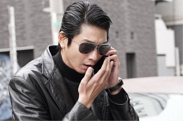「ギャップすごい」妻は人気女優…2児の父、人気俳優の〝雰囲気ガラリ〟な最新ショットに反響続々「今までもよかったけど更に良い」