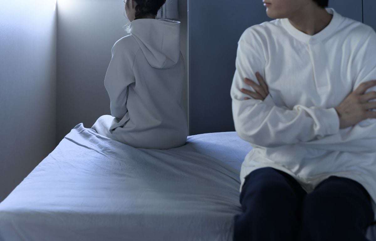 レスが原因で「浮気・不倫」した経験「ある」3割超…既婚男女が明かした“相手探し”の方法が生々しかった