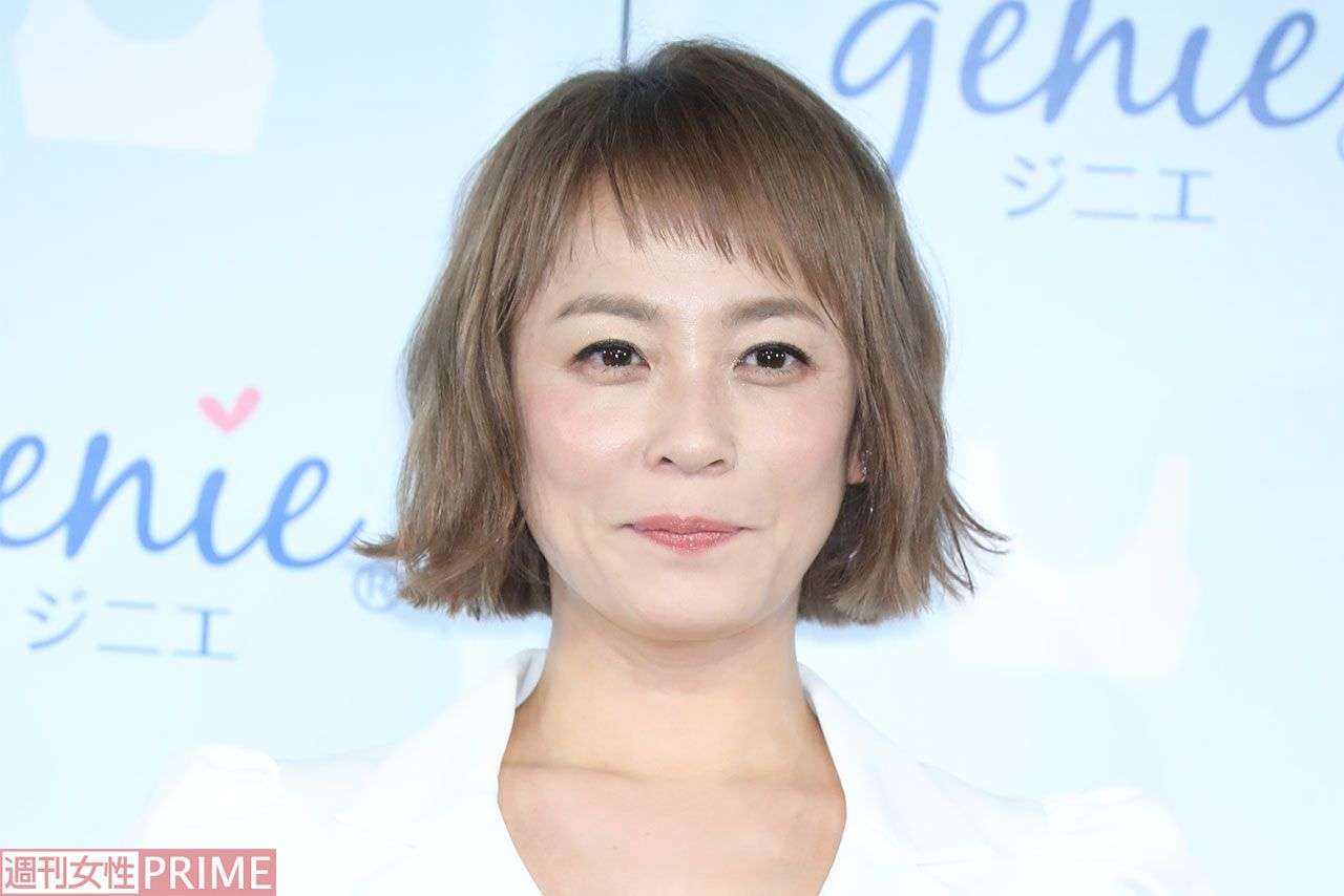 佐藤仁美、女優やりながら新宿・歌舞伎町のバーで月間559万円超を売り上げる“酒豪バイト”の顔 | 週刊女性PRIME