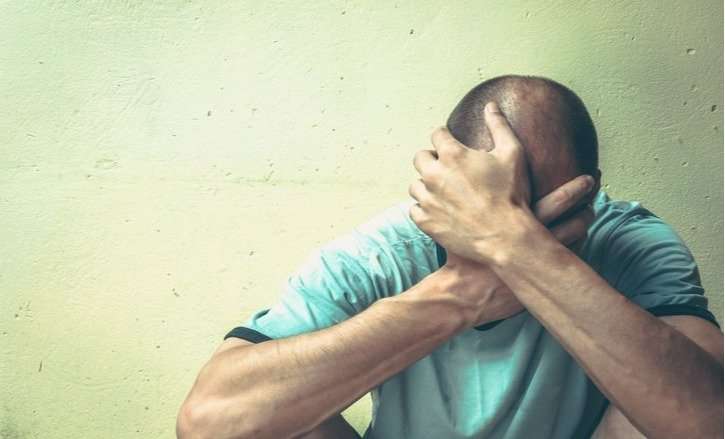 DV被害50代男性の｢加害者｣は妻と息子   朝5時まで説教、食事も許されず　なぜ耐え続けてしまうのか | AERA DIGITAL（アエラデジタル）
