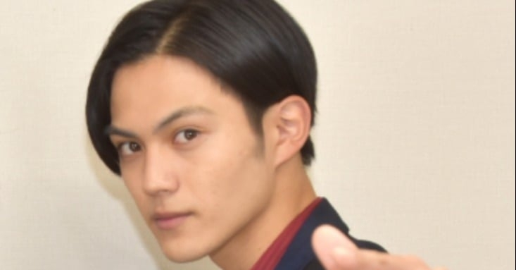簡秀吉、ボックスコーポレーションを退所「感謝の気持ちでいっぱい」　『仮面ライダーギーツ』浮世英寿役で人気  | ORICON NEWS
