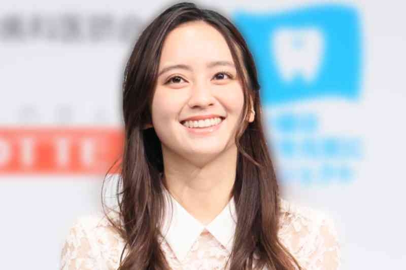 岡田結実が結婚へ　お相手は一般男性、見た目も性格も父親とは真逆？都心のカフェでのペアルックデートをキャッチ