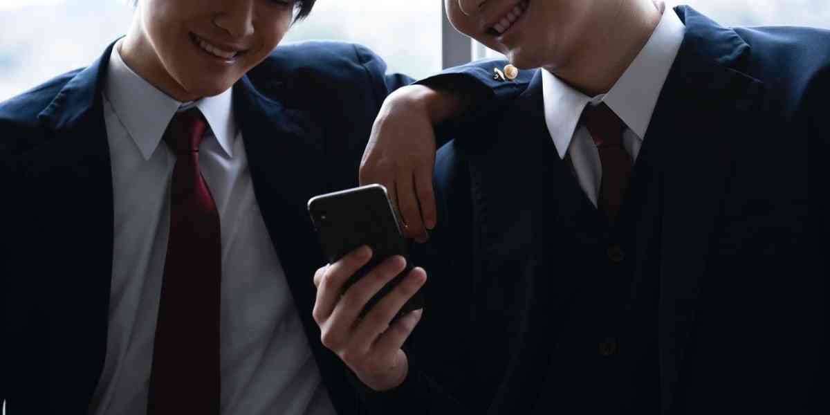 止まらない学校の盗撮事件、浮かぶ実態「複数の男子生徒」「スマホや学校支給のタブレット端末」…防止策どうしたら？