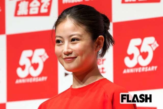 朝ドラに合わない？『あんぱん』RADWIMPSの主題歌に疑問の声続出(SmartFLASH) - goo ニュース