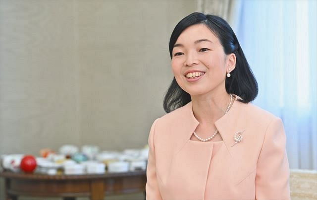 ＜よみがえる明治のドレス・9＞宮廷服の文化、後世に伝えるには　資料公開と情報発信を　三笠宮家 彬子さまに聞く：東京新聞デジタル