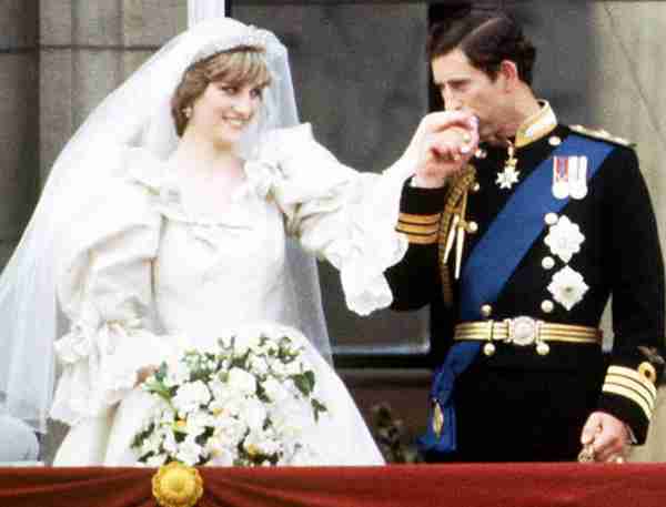 挙式直前に婚約破棄考えたダイアナ妃、皇太子からのトラウマ｜NEWSポストセブン - Part 2