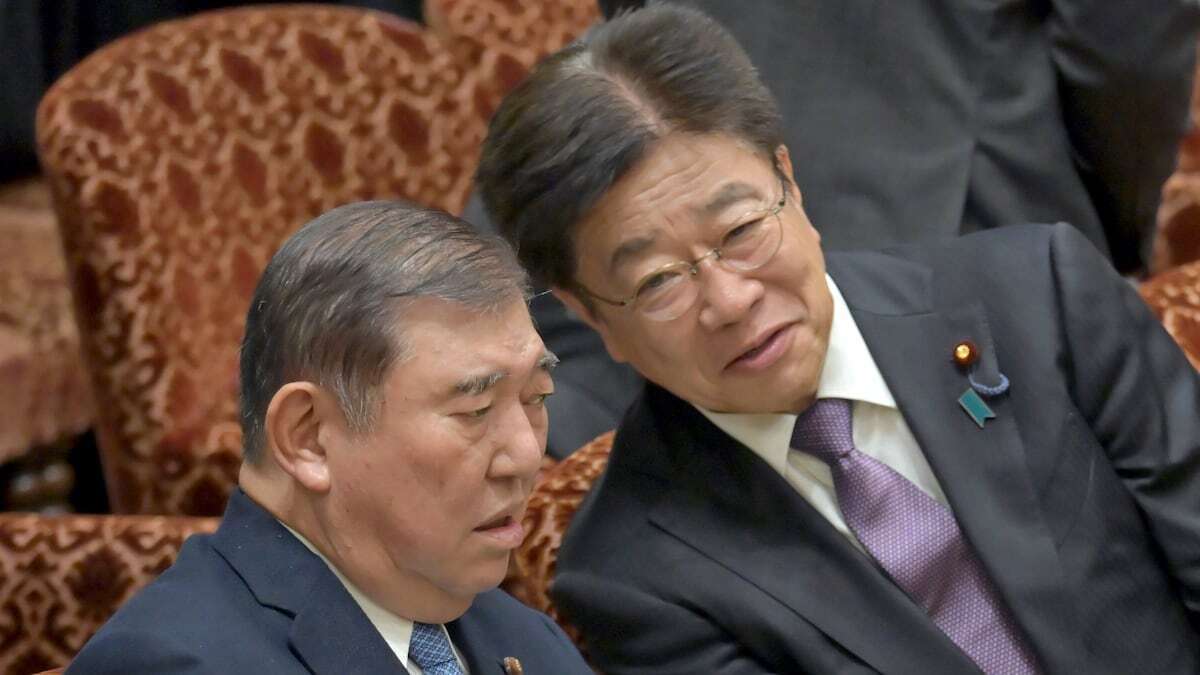 「日本の財政はギリシャより悪い」の首相発言、加藤財務相も「同じ認識」　衆院委で答弁