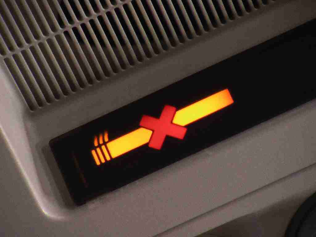 Inflight smoking - Wikipedia