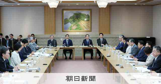 安定的な皇位継承、麻生・野田両氏が協議　「立法府の総意」は正念場：朝日新聞